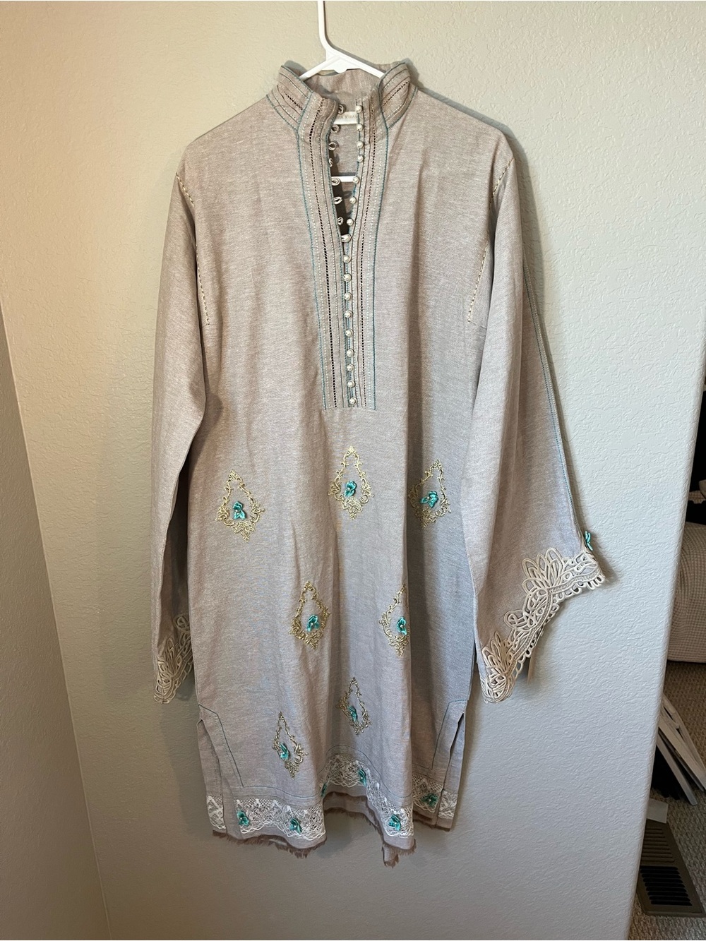 NWT Ammara Khan RTW-W1904 Embroidered Kurta Tunic Dress M Pakistani Designer